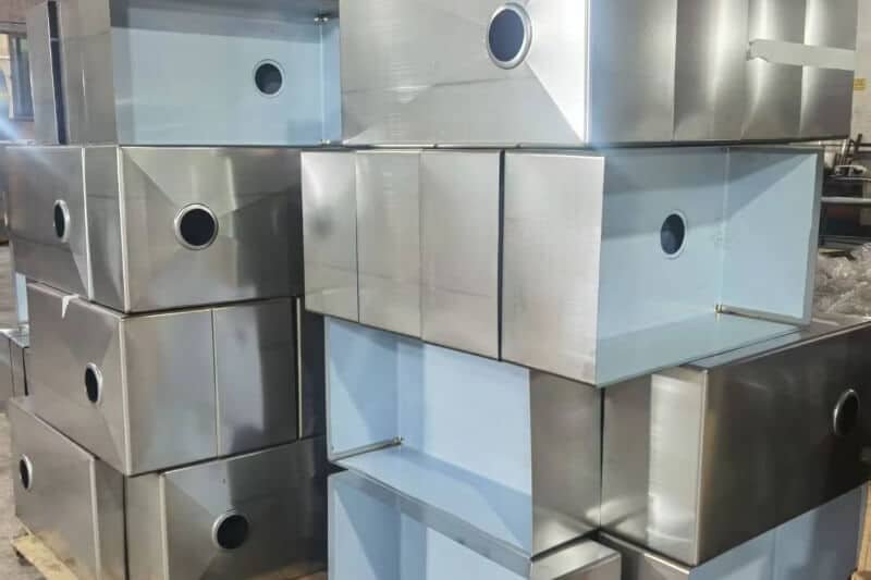 handmade vs. drawn stainless steel sinks (2)