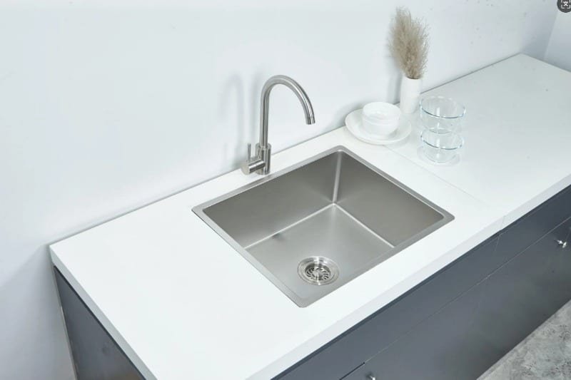hotel & hospitality sinks